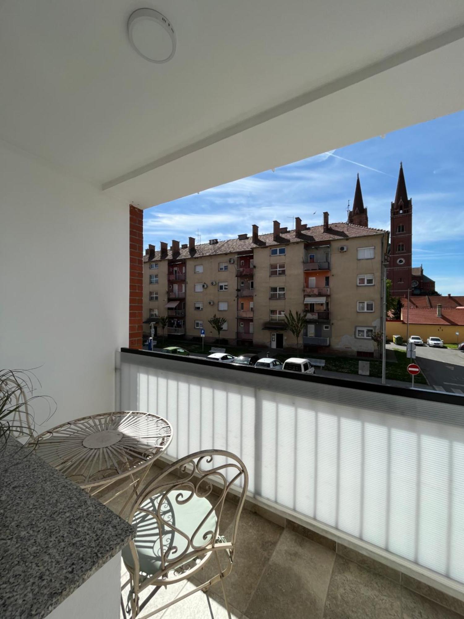 For5 Apartment Dakovo Luaran gambar