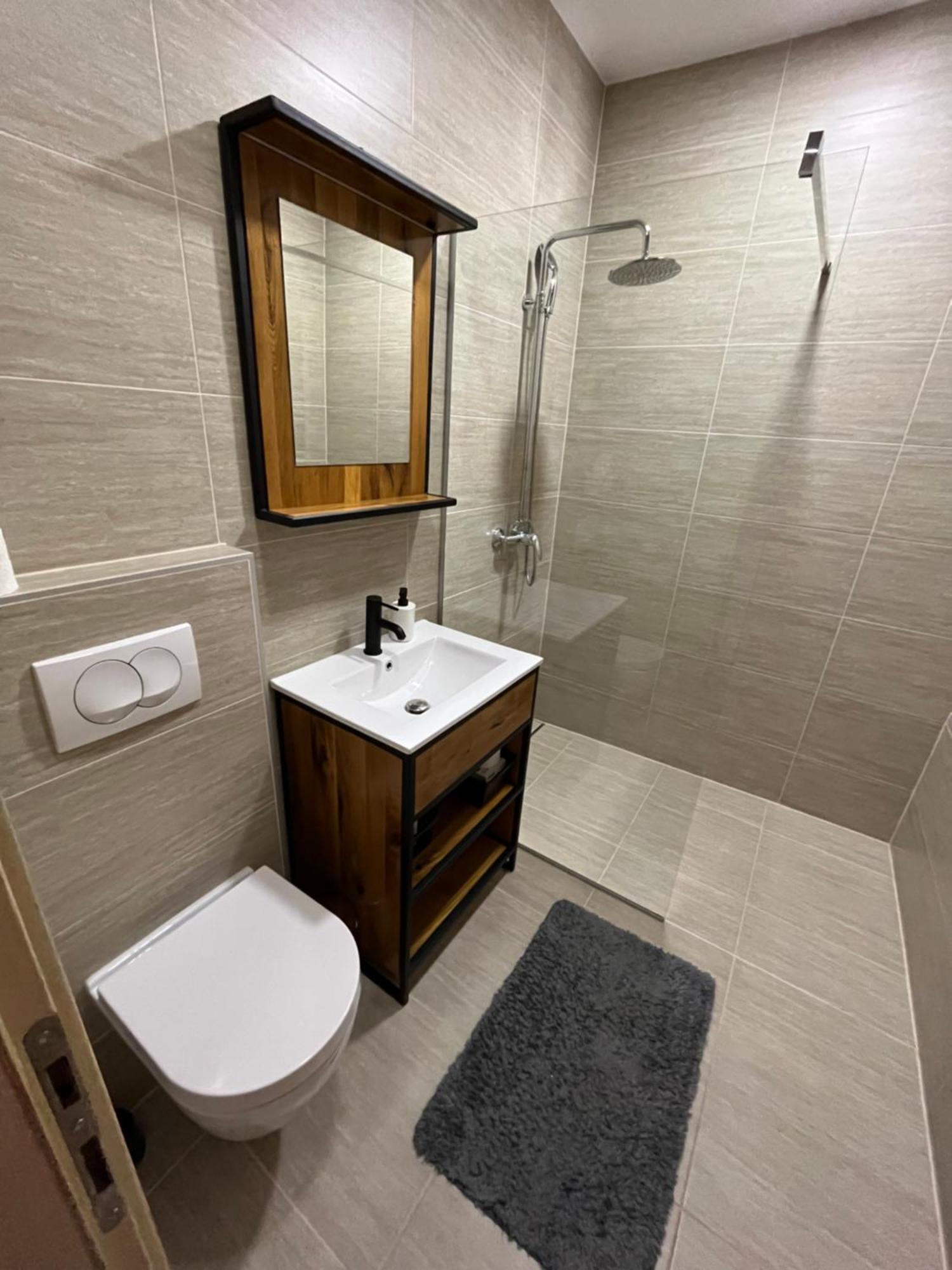 For5 Apartment Dakovo Luaran gambar